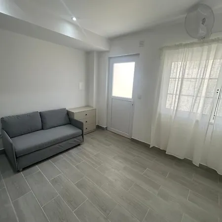 Travellers Guest house