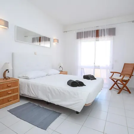 Travellers Guest house *
