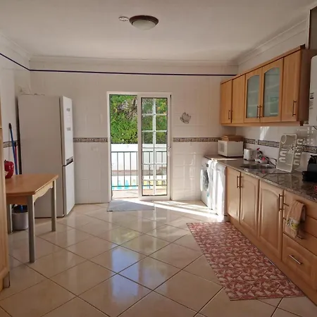 Travellers Guest house
