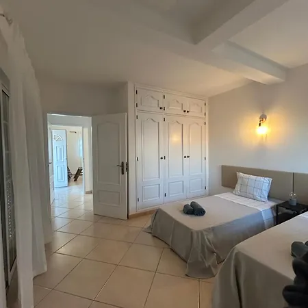 Travellers Guest house