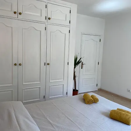 Travellers בית הארחה לאגוּ‏ש