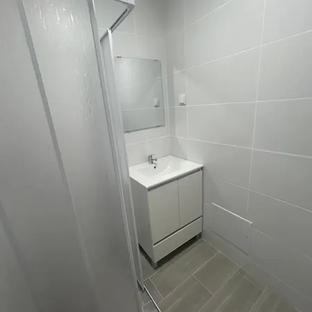 Travellers * לאגוּ‏ש