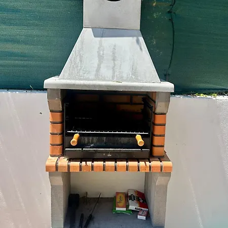 בית הארחה Travellers לאגוּ‏ש