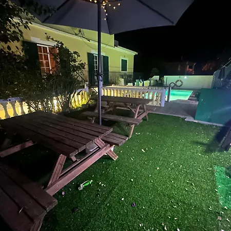 Travellers בית הארחה לאגוּ‏ש